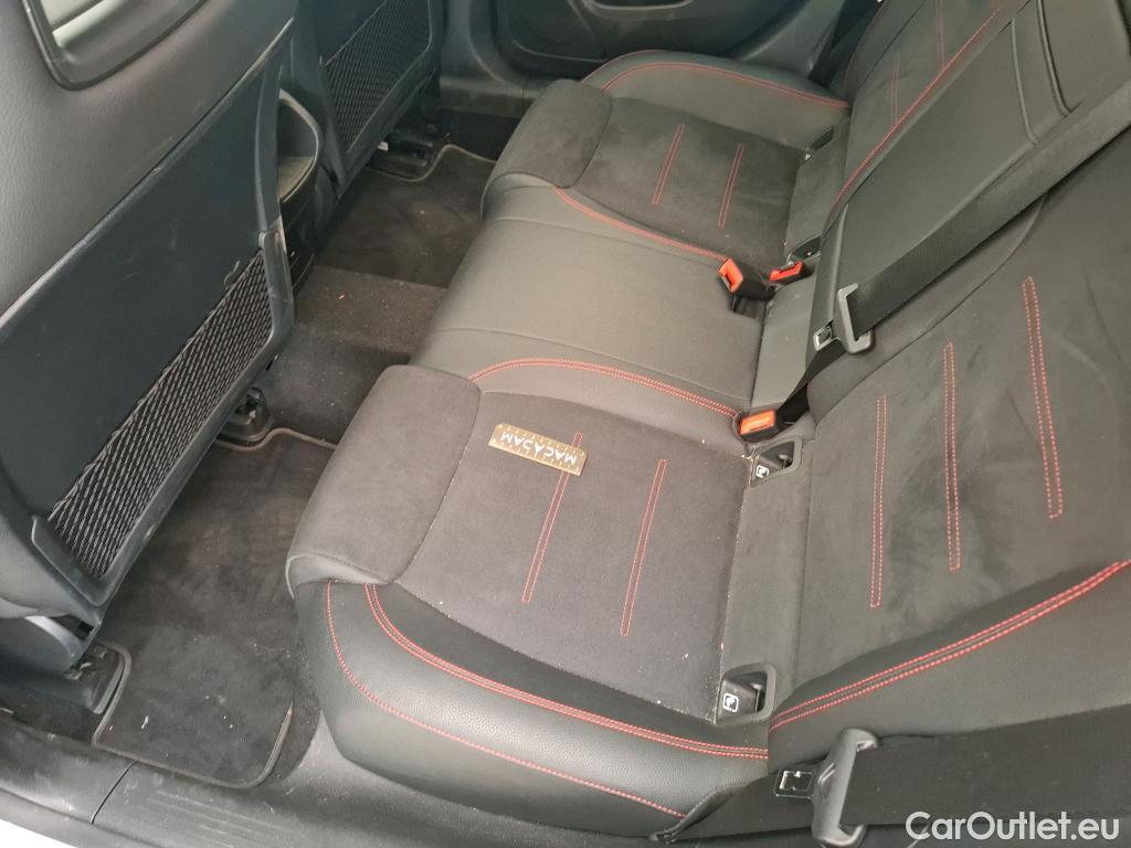  Mercedes  A-Klasse MERCEDES-BENZ Classe A Compact / 2018 / 5P / Berline A 200 AMG Line 7G-DCT #23