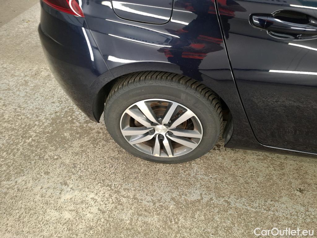 Peugeot  308  Allure 1.2 PureTech 130CV BVM6 E6d #14