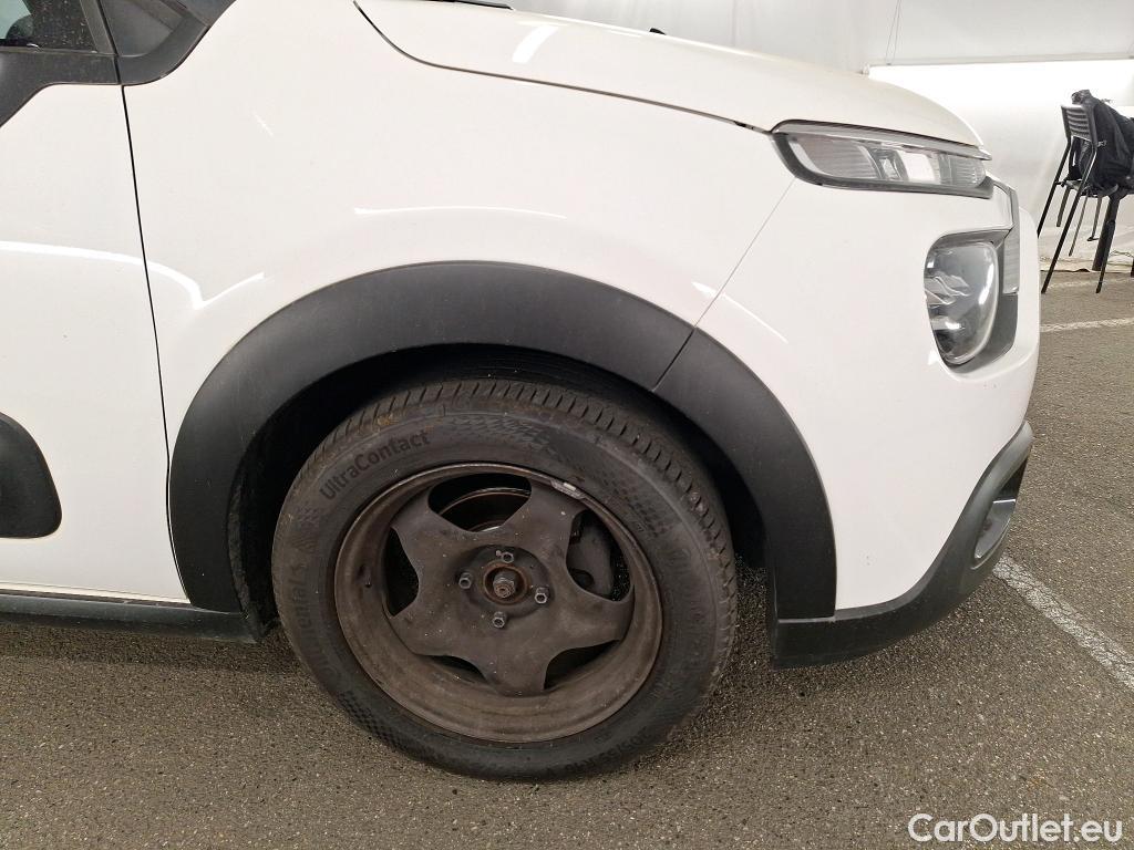  Citroen  C3  Société Feel 1.5 BlueHDI 100CV BVM6 E6dT #1