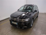  Volkswagen  Tiguan VOLKSWAGEN  / 2016 / 5P / SUV 1.5 TSI 150 EVO DSG7 Carat 