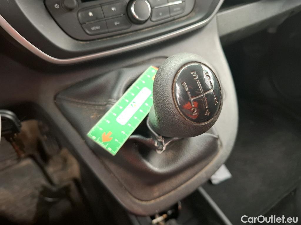  Renault  Kangoo  Express Extra (Série Spéciale) 1.5 dCi 90CV BVM5 E6 #20