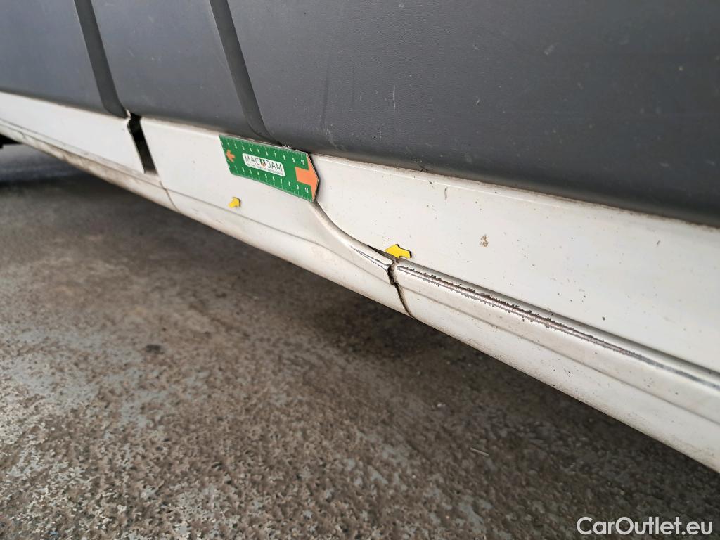  Peugeot  Boxer  Fourgon 330 L2H1 Pro BlueHDi 110 #24