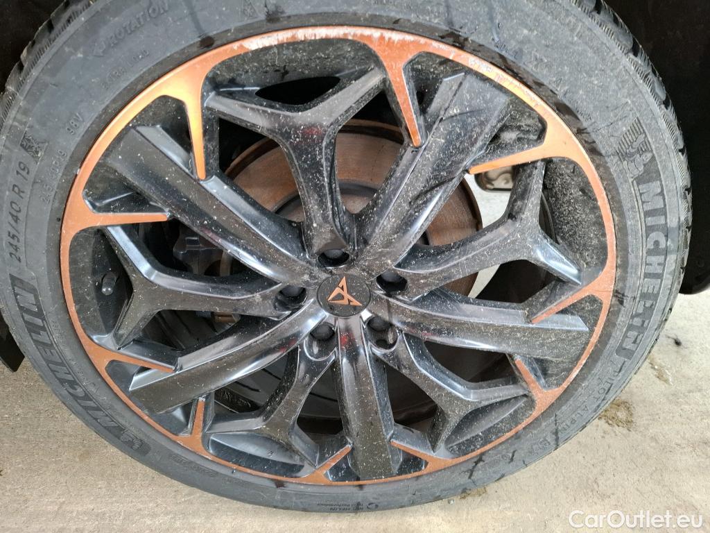  Cupra  Formentor CUPRA  / 2020 / 5P / SUV 1.4 e-HYBRID 245ch DSG6 VZ #8