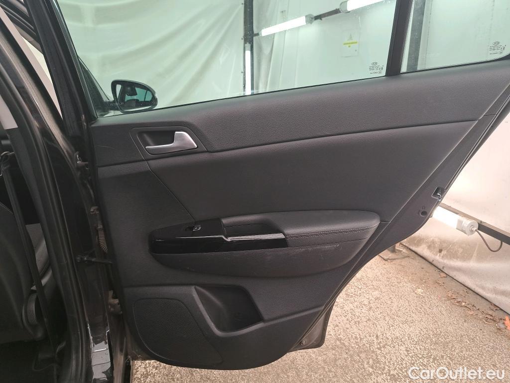 KIA  Sportage  Black Edition Business 2WD 1.6 CRDi 135CV BVA7 E6d #17
