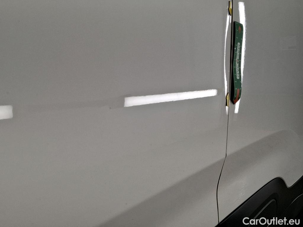  Citroen  C4 Cactus  Feel 1.5 BlueHDi 100CV BVM6 E6dT #24
