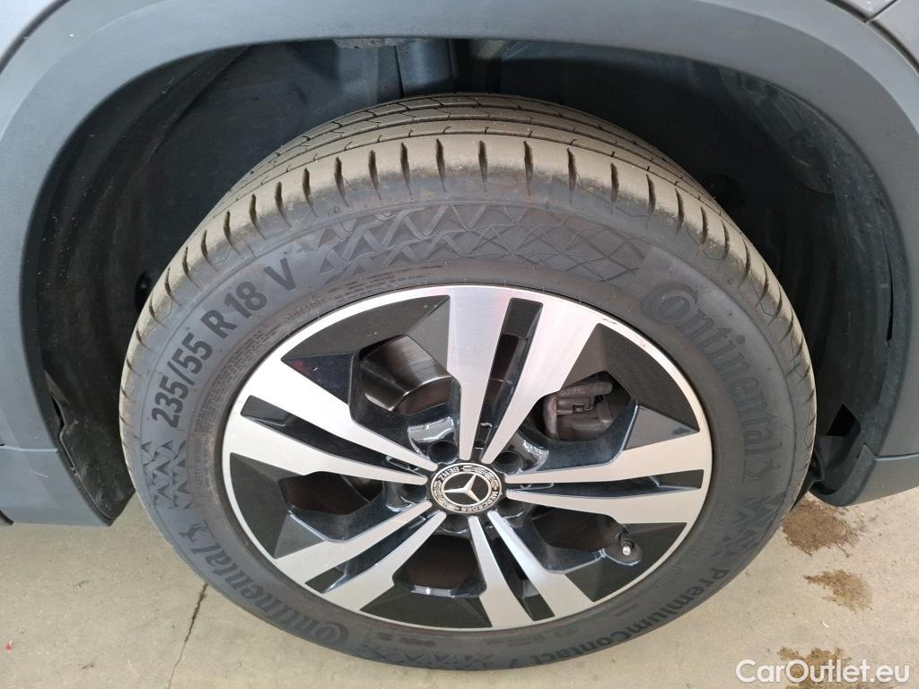  Mercedes  GLA MERCEDES-BENZ  / 2020 / 5P / SUV 2.0  200 D BUSINESS LINE DCT #44