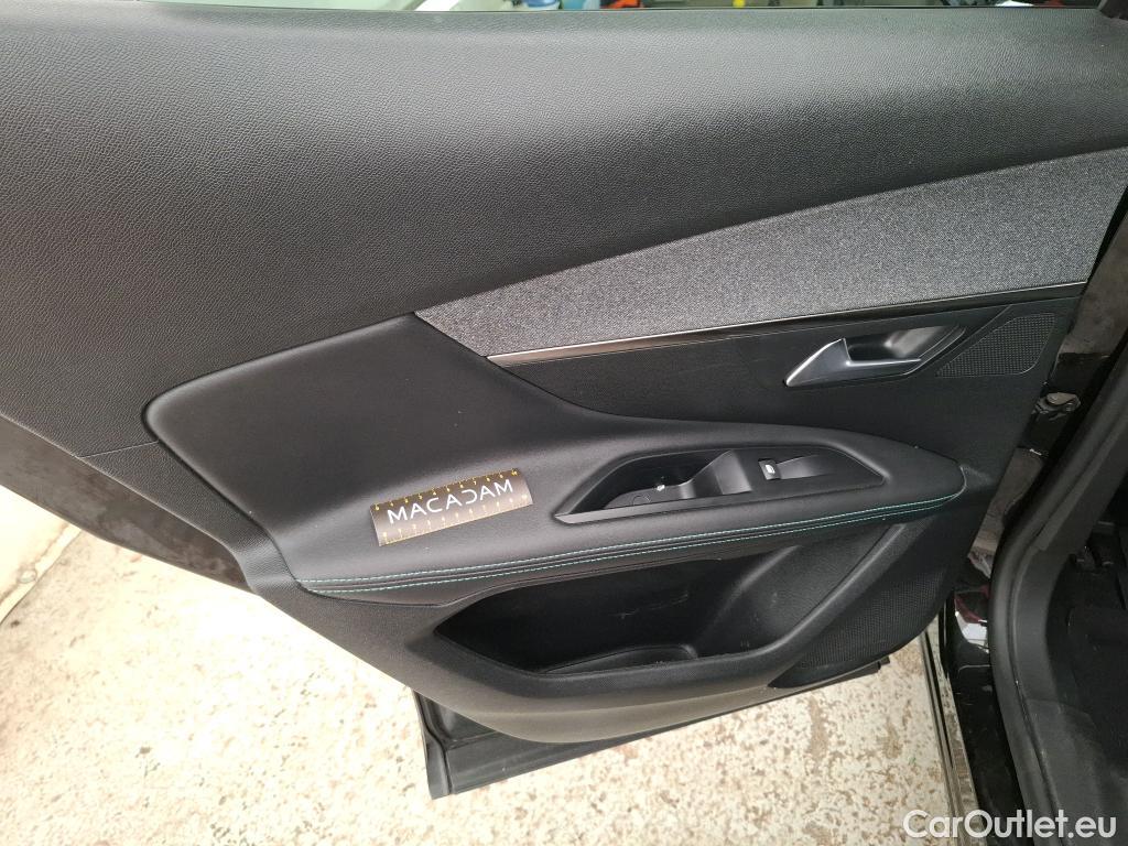  Peugeot  3008  Allure Pack 1.5 HDi 130CV E6d #10