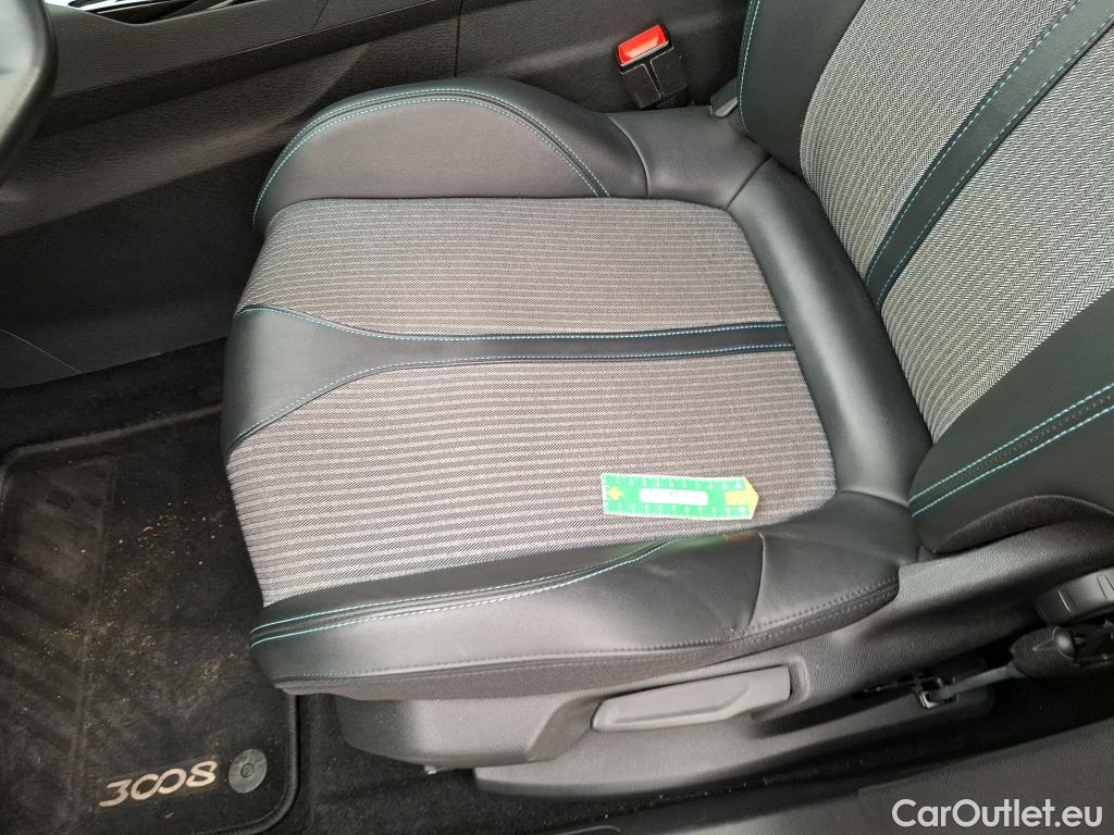  Peugeot  3008  Allure Pack 1.5 HDi 130CV BVA8 E6d #1