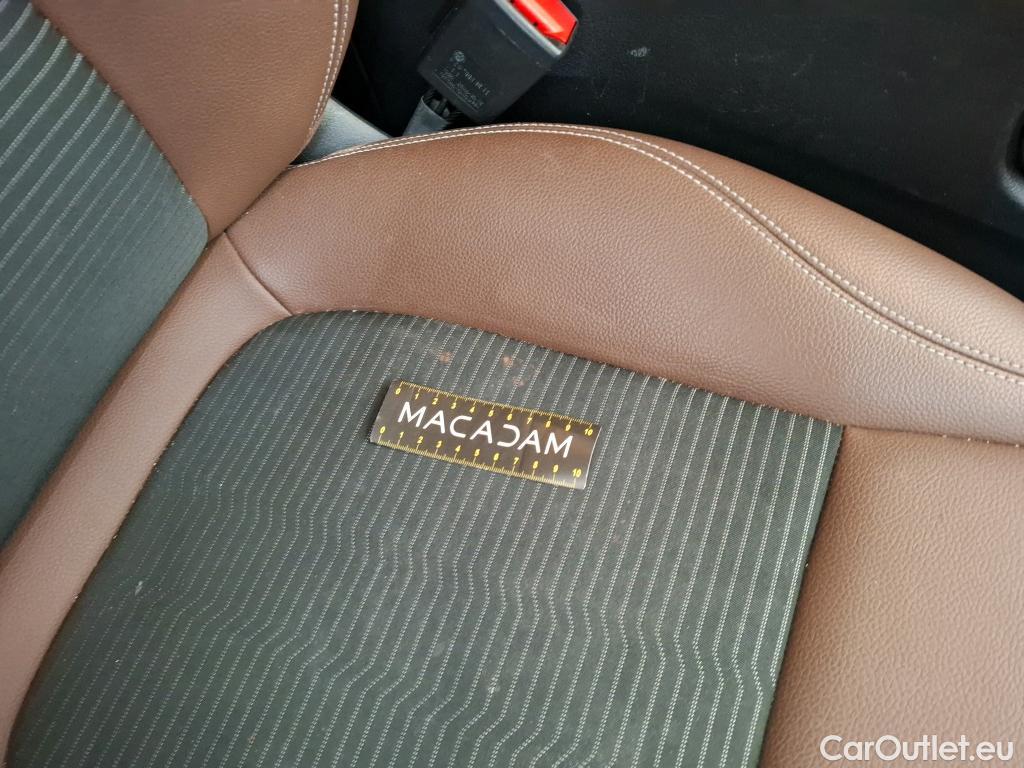  Mercedes  GLA MERCEDES-BENZ  / 2020 / 5P / SUV 2.0  200 D BUSINESS LINE DCT #29