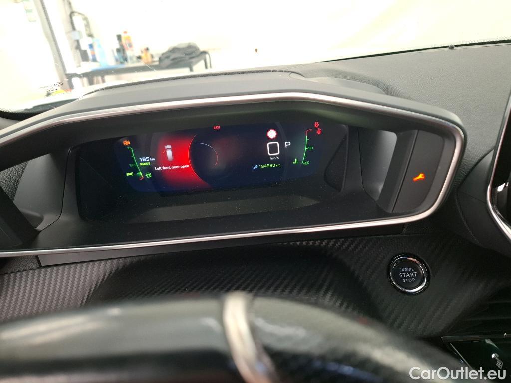  Peugeot  2008 PEUGEOT  / 2019 / 5P / Crossover BLUEHDI 130 S&S EAT8 GT PACK #19