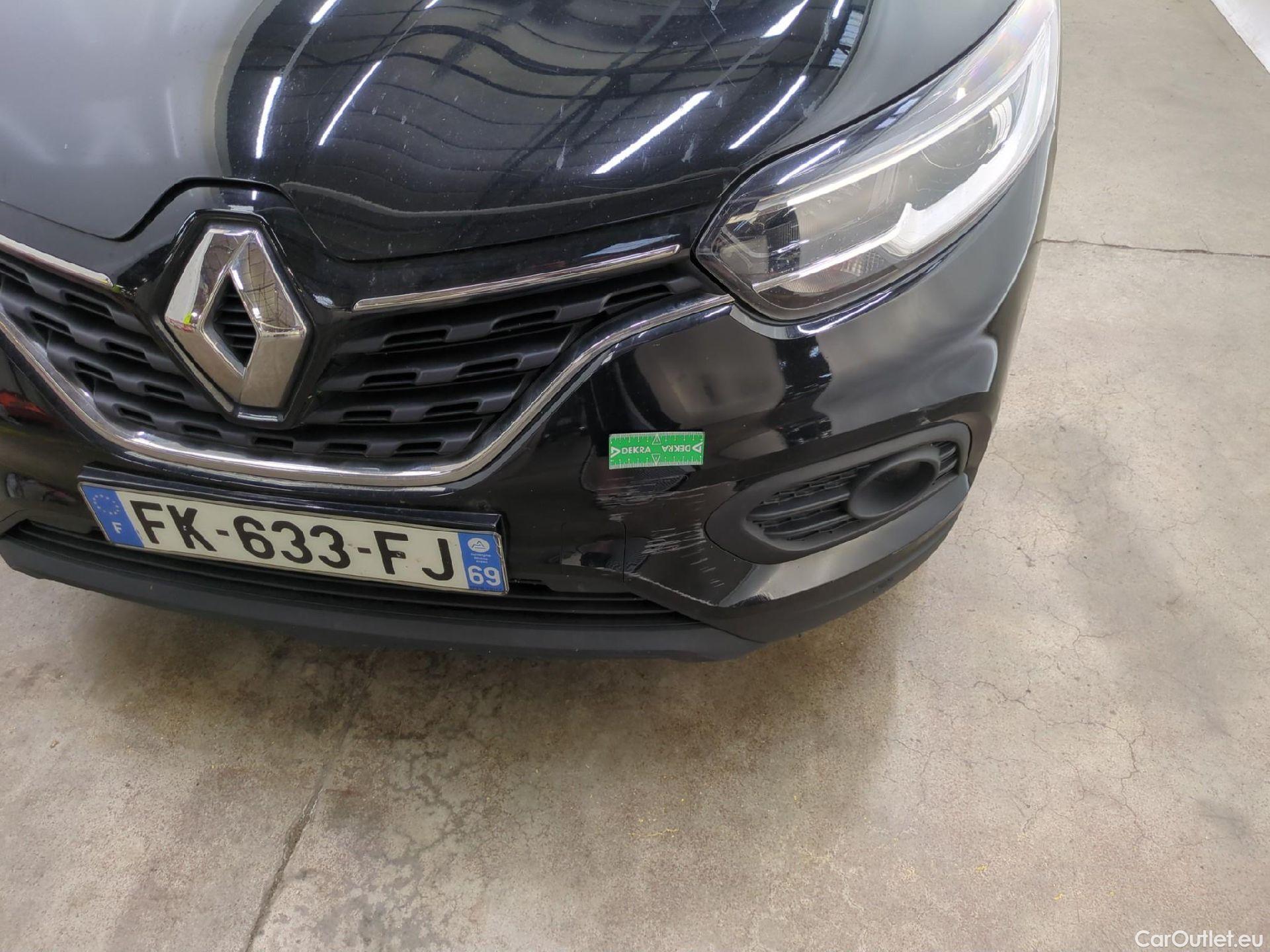  Renault  Kadjar RENAULT  / 2018 / 5P / Crossover Business Blue dCi 115 #38