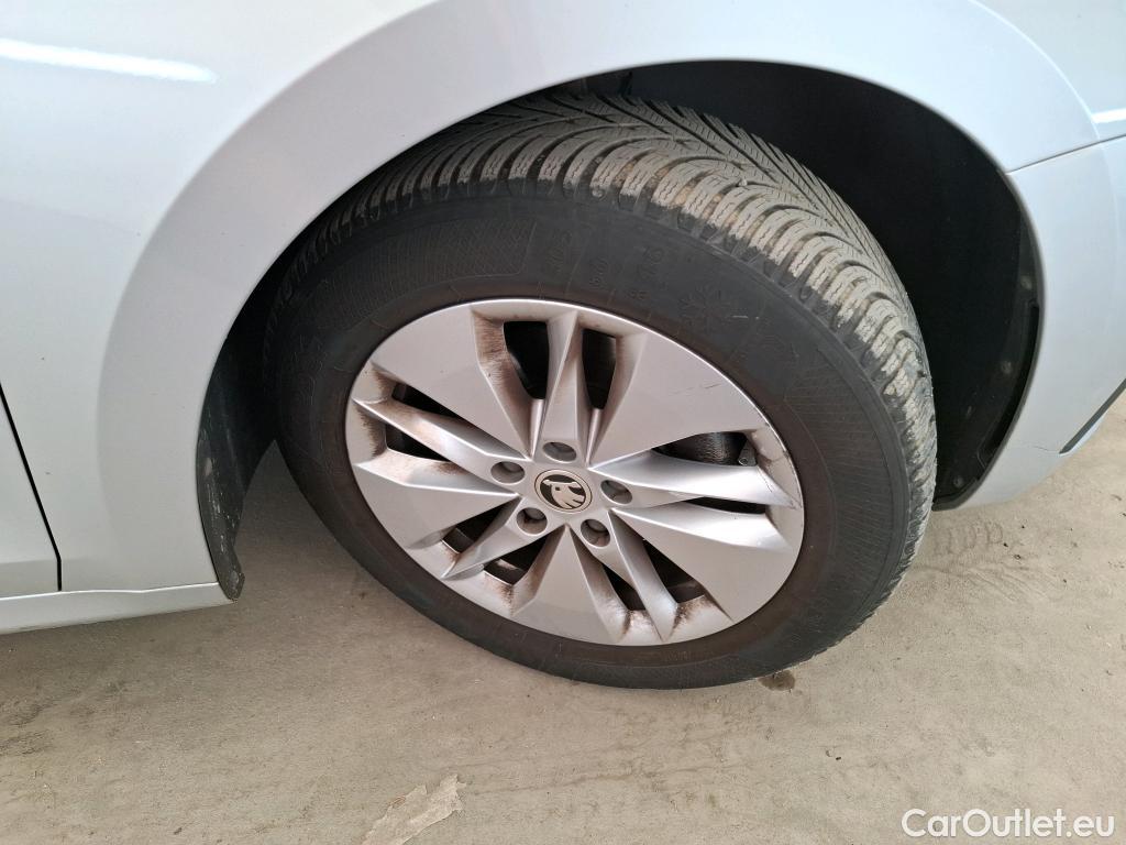  Skoda  Octavia  Break Business 2.0 TDI 150CV BVA7 E6d #21