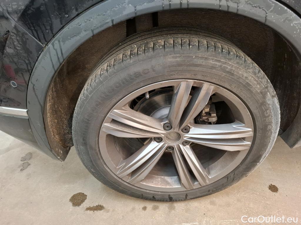  Volkswagen  Tiguan  Carat BMT 2.0 TDI 150CV BVA7 E6 #17