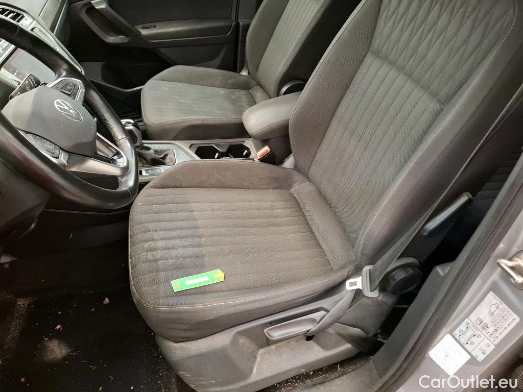  Volkswagen  Tiguan VOLKSWAGEN  Allspace / 2021 / 5P / SUV 2.0 TDI 150 DSG7 Life Business #9