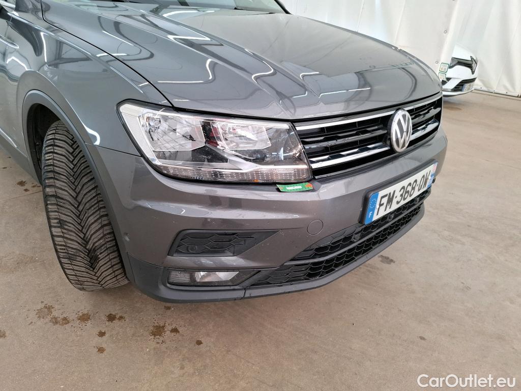 Volkswagen  Tiguan VOLKSWAGEN  / 2016 / 5P / SUV 2.0 TDI 150 DSG7 Confortline Business #8