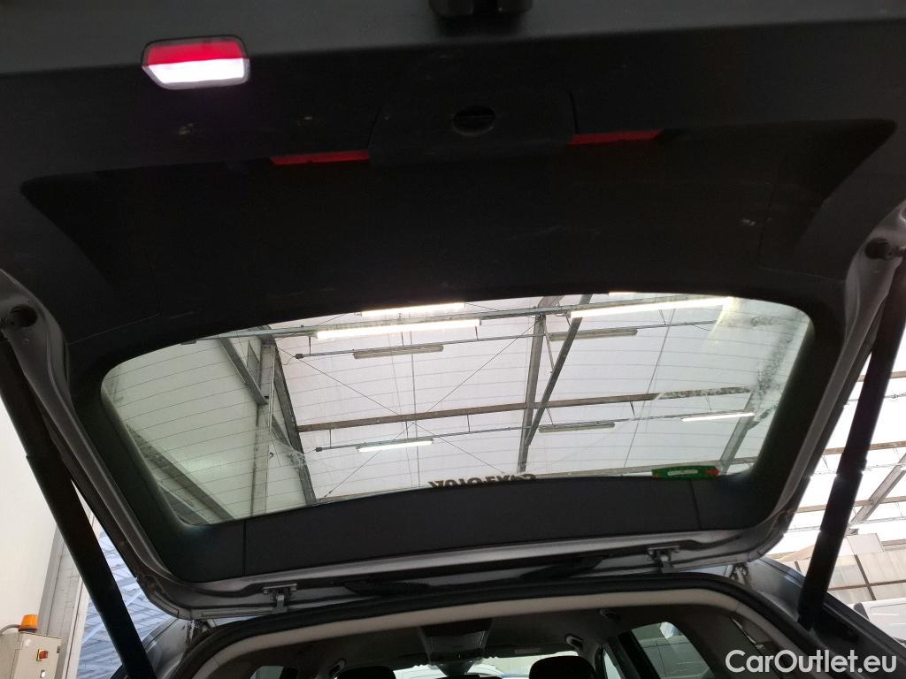  Volkswagen  Tiguan VOLKSWAGEN  Allspace / 2021 / 5P / SUV 2.0 TDI 150 DSG7 Life Business #4