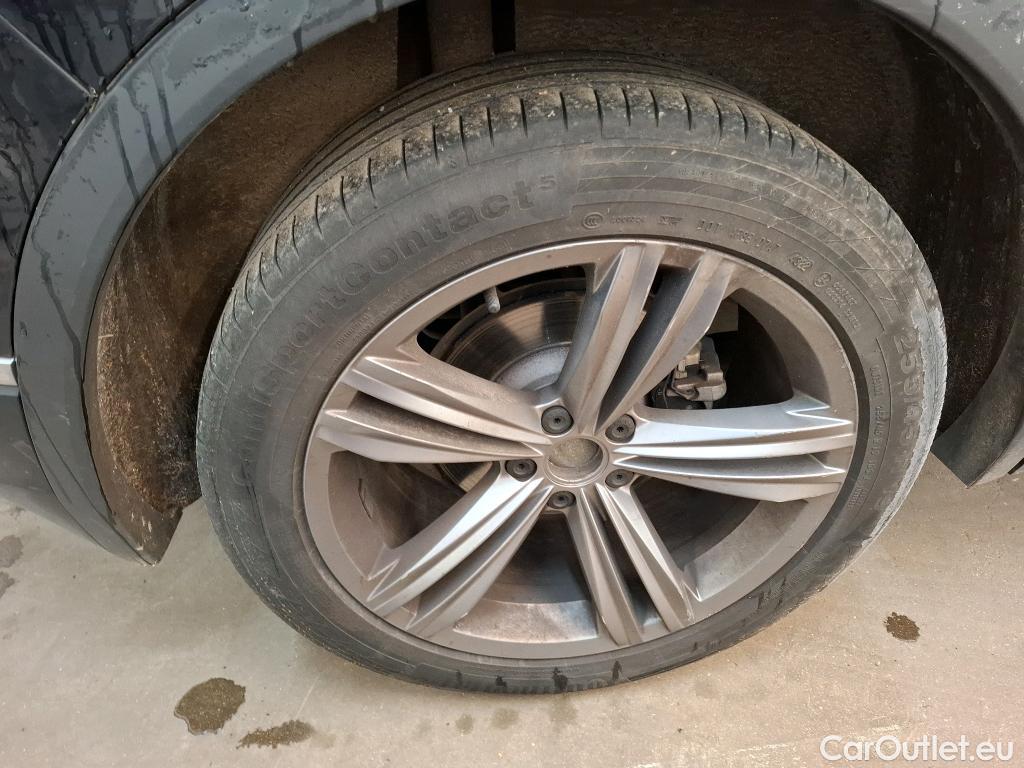  Volkswagen  Tiguan  Carat BMT 2.0 TDI 150CV BVA7 E6 #35