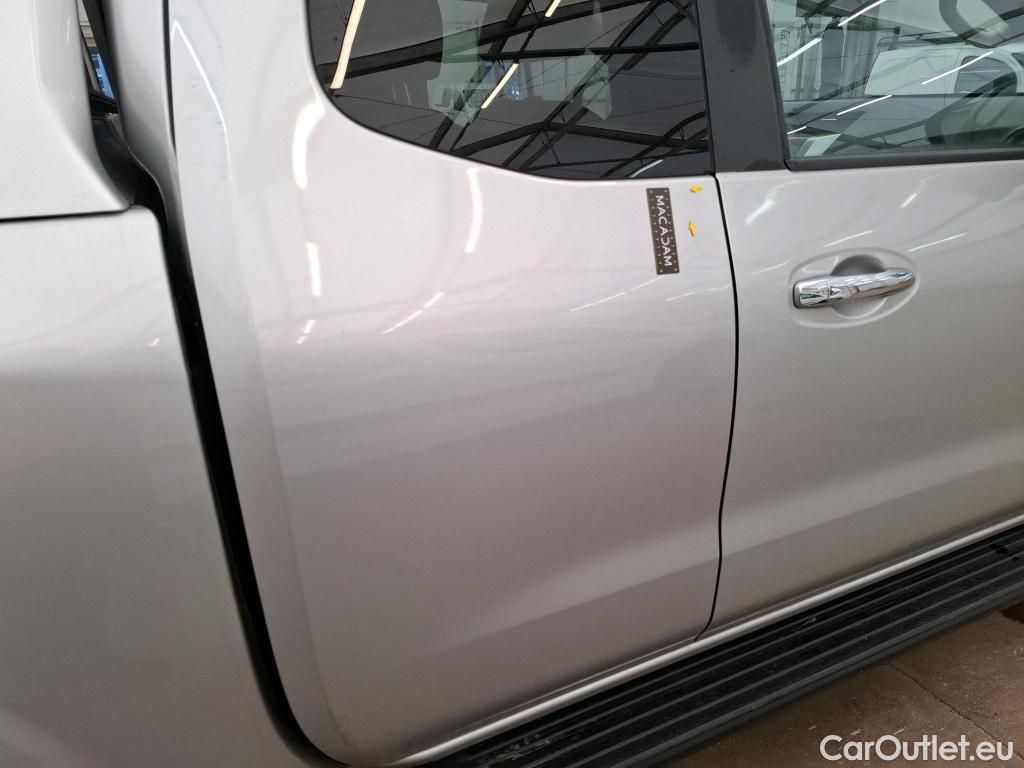  Nissan  Navara NISSAN  / 2015 / 4P / Pick-up King-Cab 2.3 dCi 160 TEKNA #3