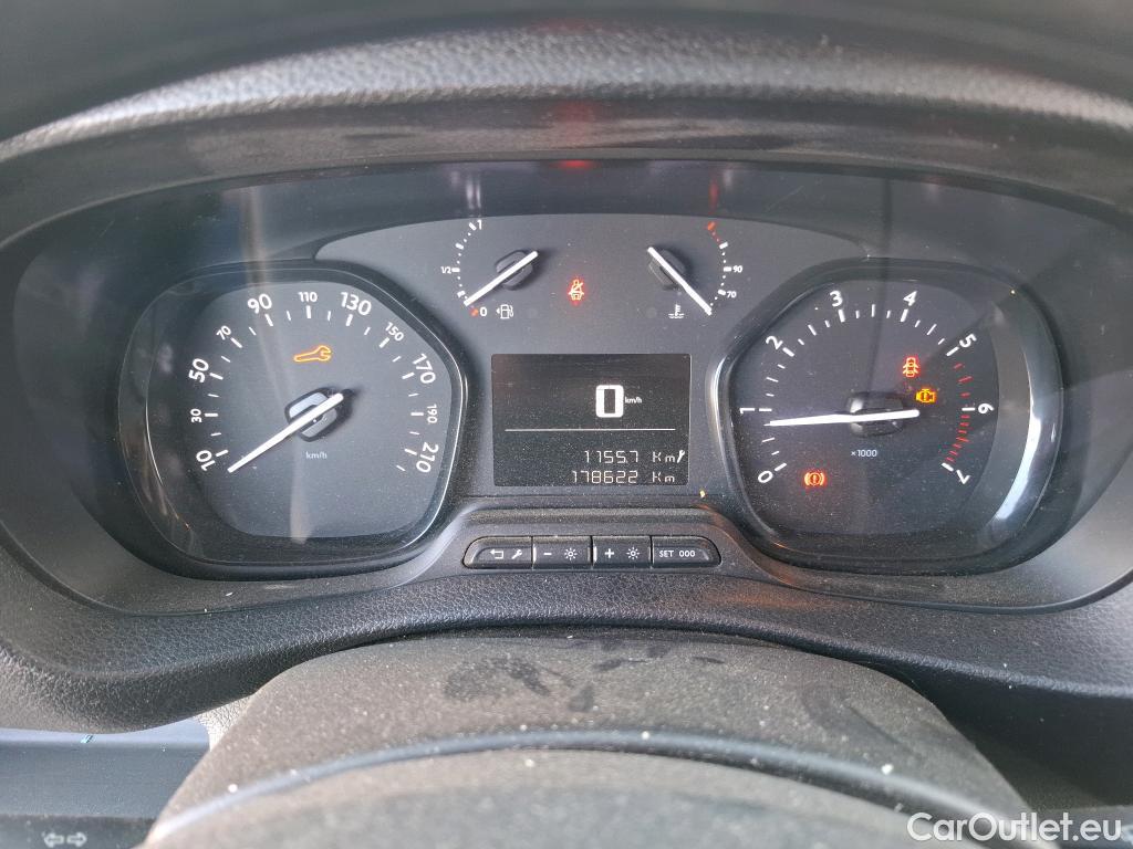  Peugeot  Expert  Fourgon Premium L2 2.0 HDi 120CV BVM6 E6d #19