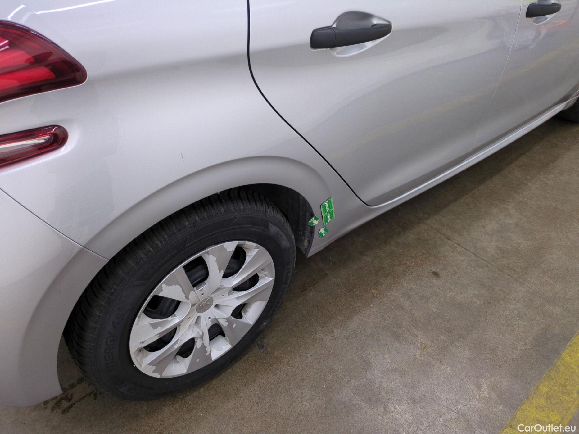  Peugeot  208  Affaire Premium 1.6 HDi 75CV BVM5 E6 #6