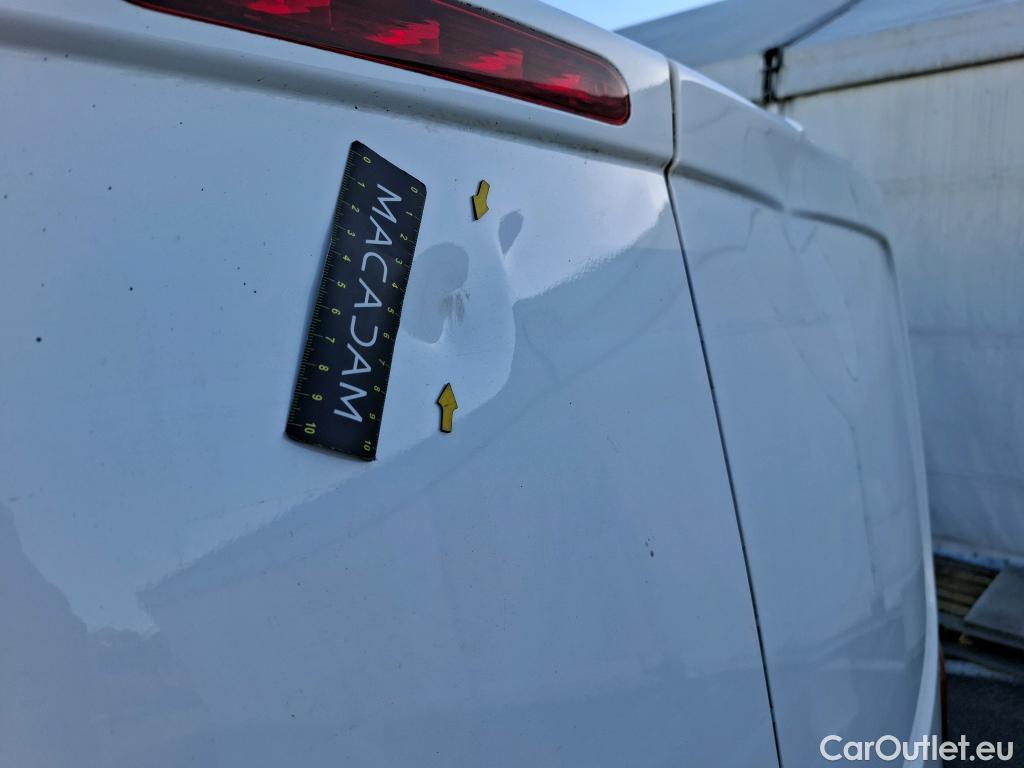  Peugeot  Expert  Fourgon Premium L2 2.0 HDi 120CV BVM6 E6d #18