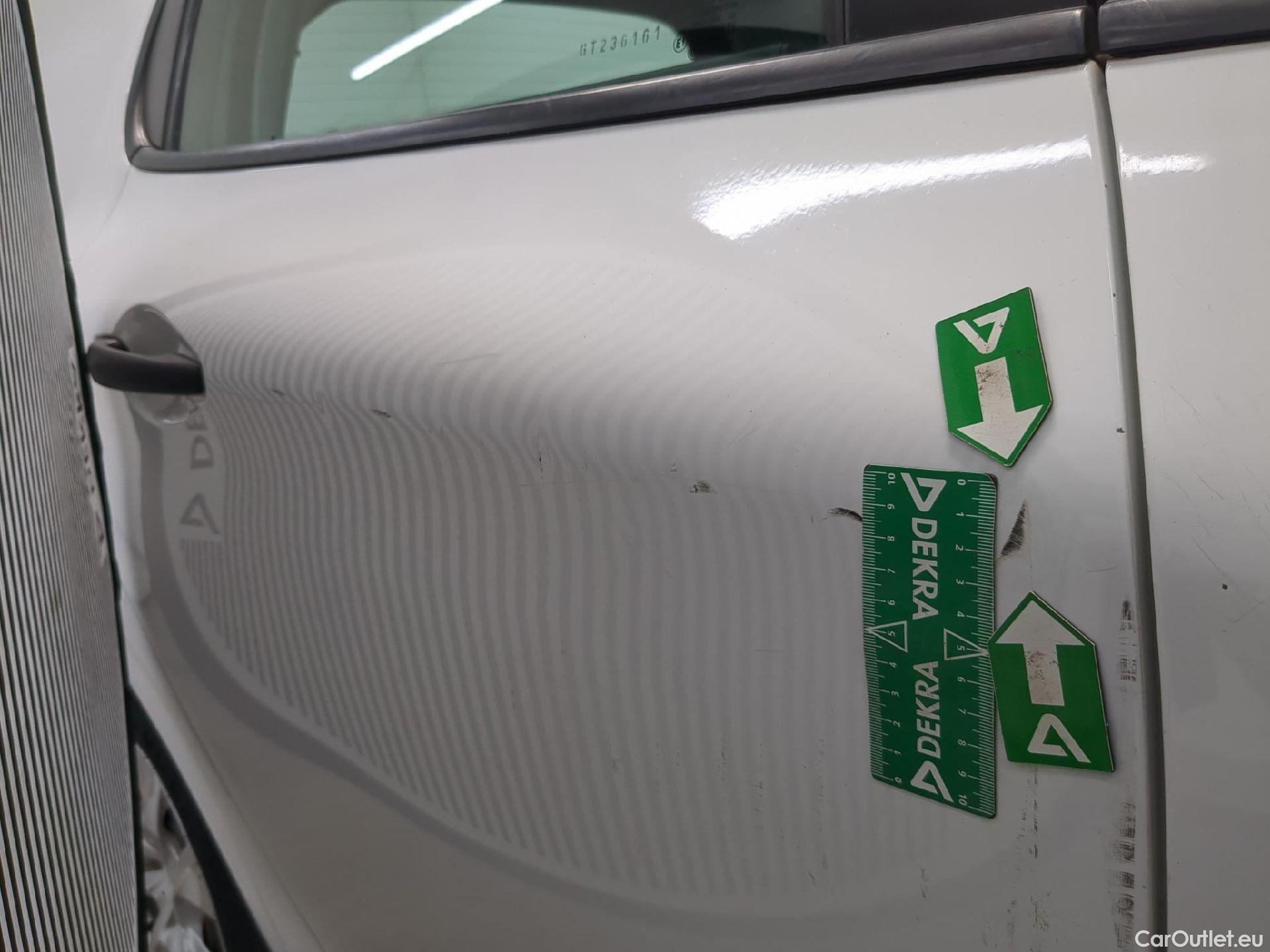  Peugeot  208  Affaire Premium 1.6 HDi 75CV BVM5 E6 #5