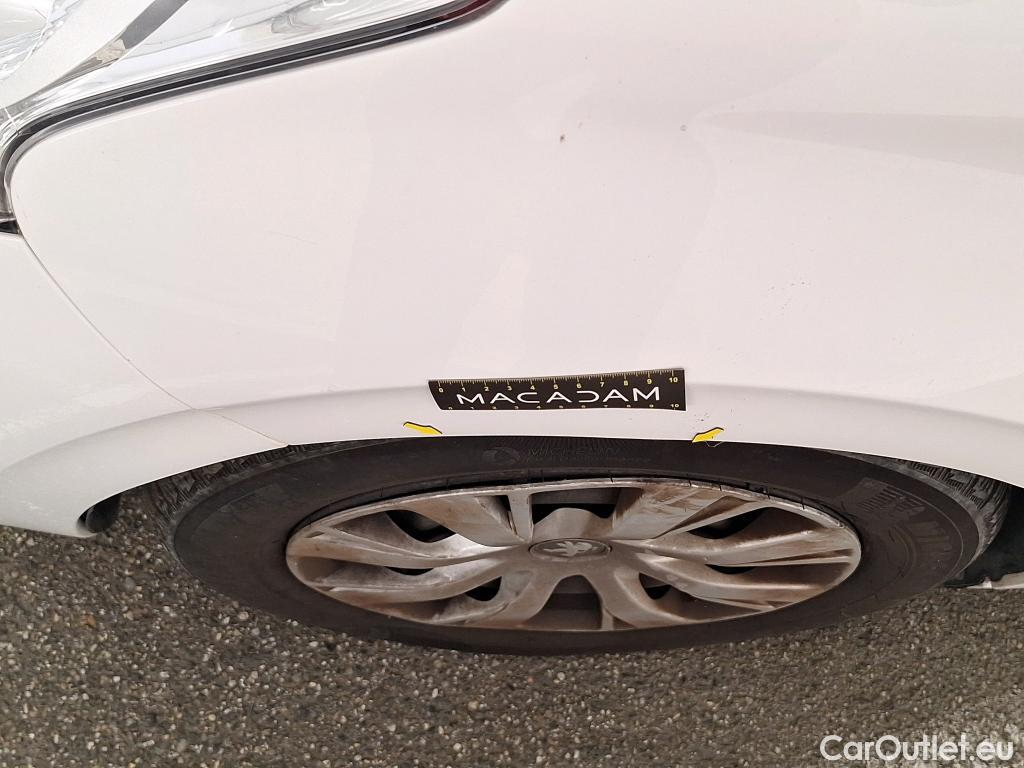  Peugeot  208  Affaire Premium Pack 1.6 HDi 75CV BVM5 E6 #3