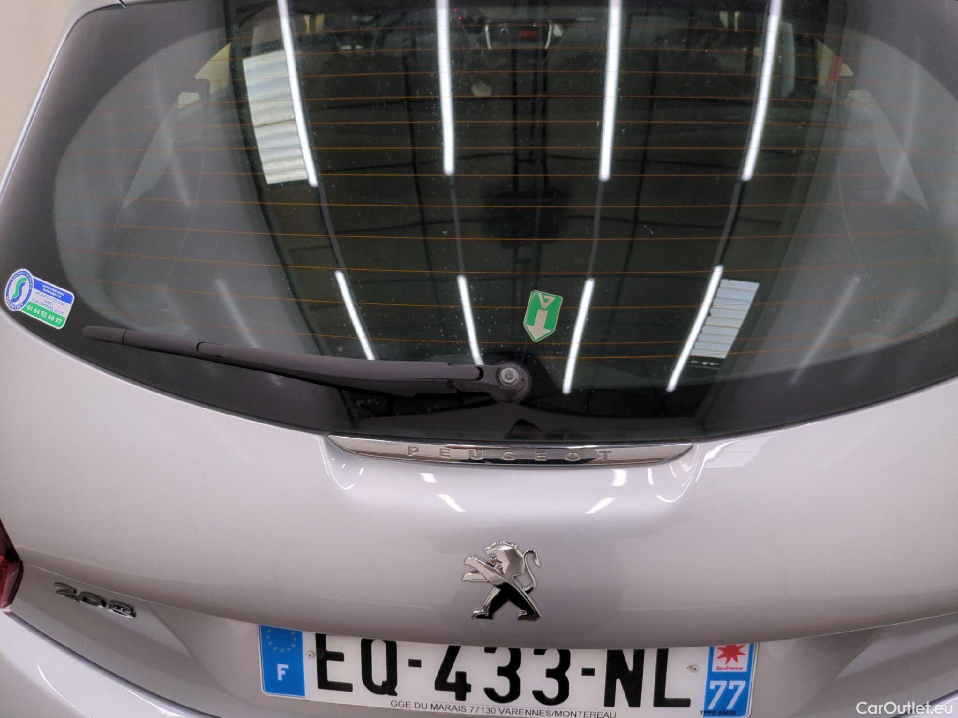  Peugeot  208  Affaire Premium 1.6 HDi 75CV BVM5 E6 #2