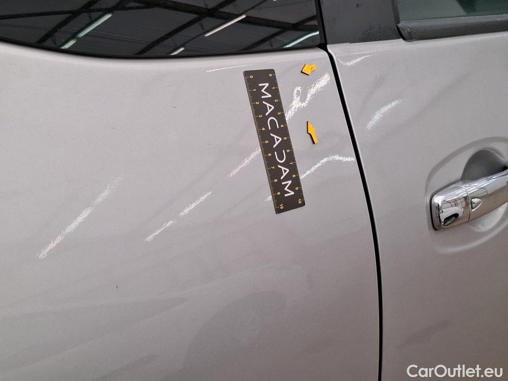  Nissan  Navara NISSAN  / 2015 / 4P / Pick-up King-Cab 2.3 dCi 160 TEKNA #4