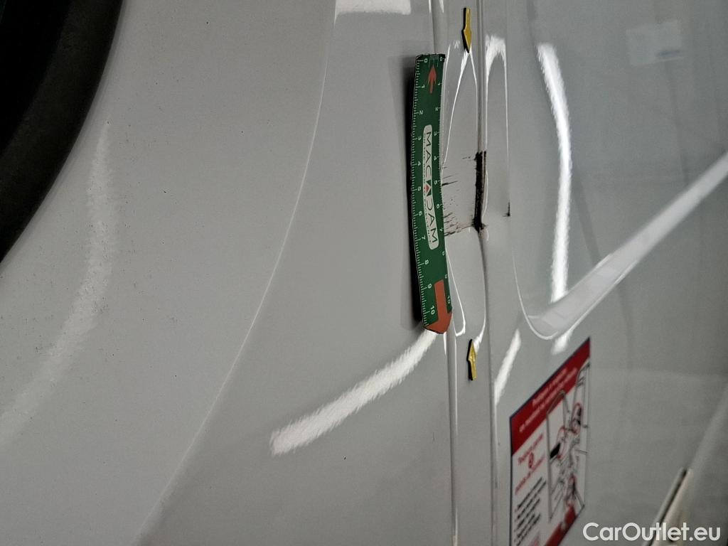  Renault  Master  Fourgon L2H2 3 5 Grand Confort dCi 135CV BVM6 E6dT #11