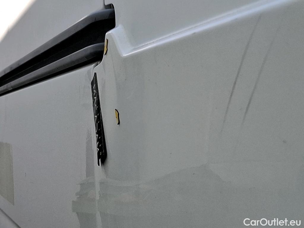  Renault  Master RENAULT  VU 4p Fourgon GD CONFORT 3500 L2H2 Energy dCi 100 #18