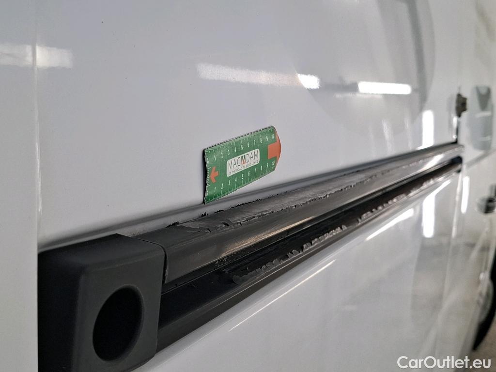 Renault  Master RENAULT  VU 4p Fourgon FG GCf TracF3500 L2H2 Energy dCi135 #43
