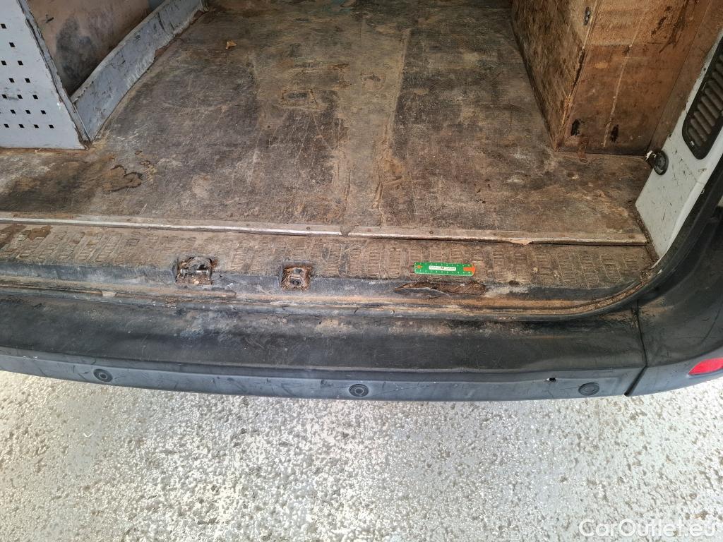  Renault  Master RENAULT  VU 4p Fourgon FG GCf TracF3500 L2H2 Energy dCi135 #40