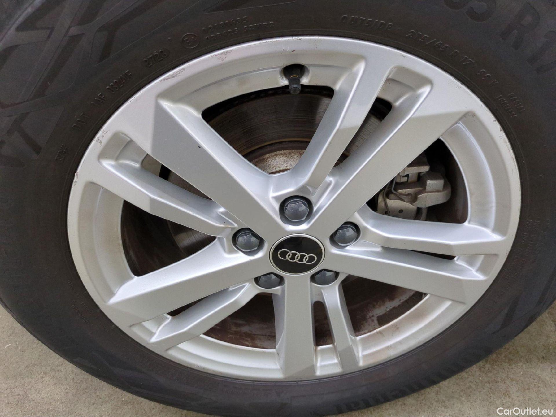  Audi  Q3  45 TFSI e Business Line 1.4 TFSI 245CV BVA6 E6d #8