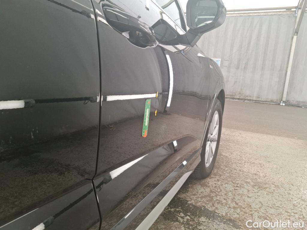  Audi  Q3 AUDI  Sportback / 2019 / 5P / SUV 45 TFSI E 245 S TRONIC S LINE #9