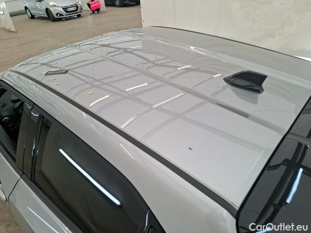  Nissan  Juke NISSAN  2019 5P Crossover Hybrid 143 Business #1