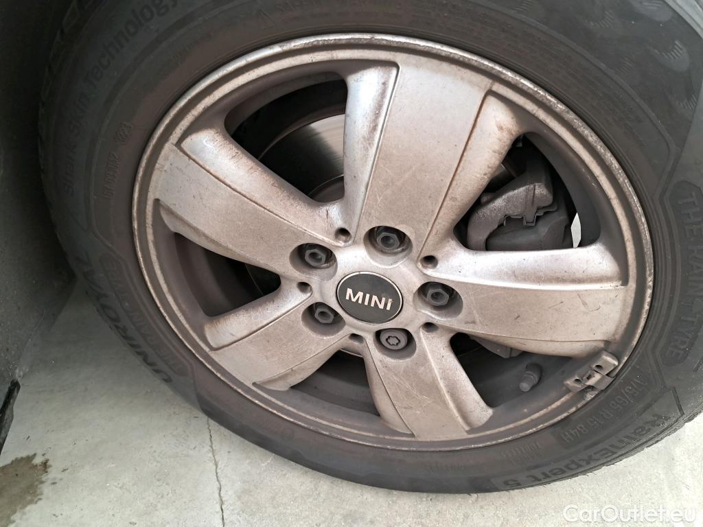  Mini  Cooper MINI Mini / 2014 / 5P / Berline  D 116 ch #36