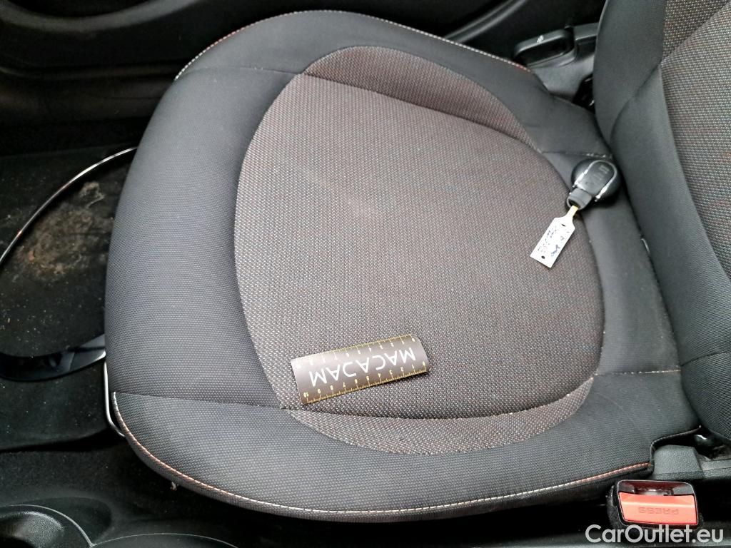  Mini  Cooper MINI Mini / 2014 / 5P / Berline  D 116 ch #60