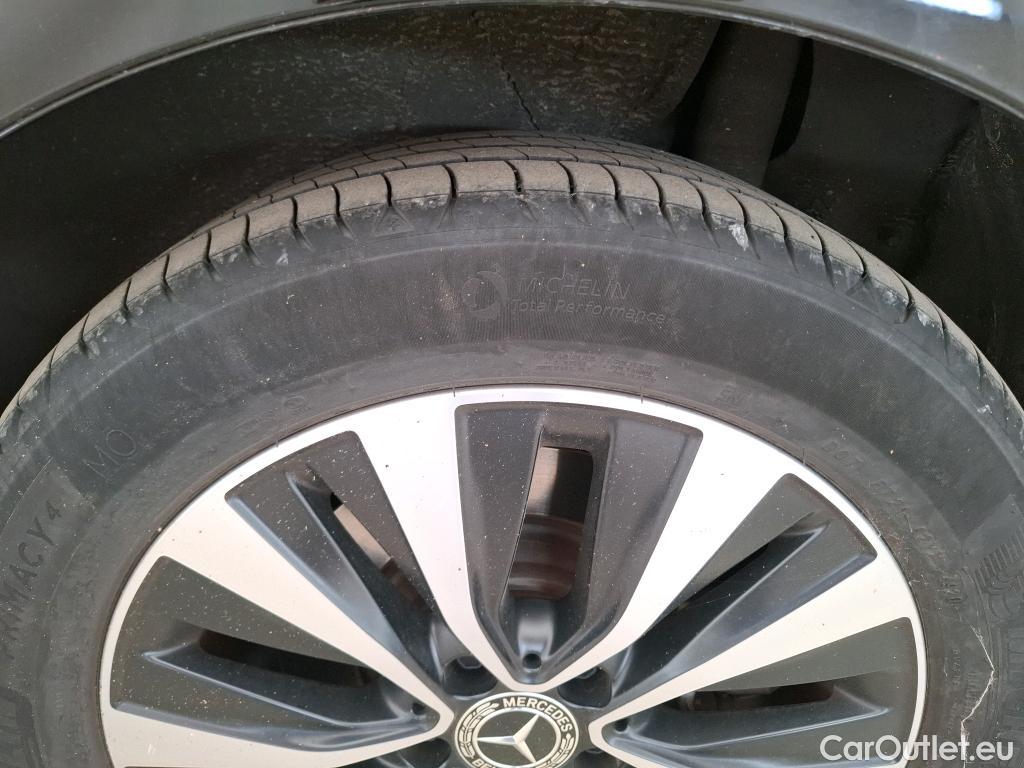  Mercedes  A-Klasse MERCEDES-BENZ Classe A Compact / 2018 / 5P / Berline A 250 e Business Line 8G-DCT #15