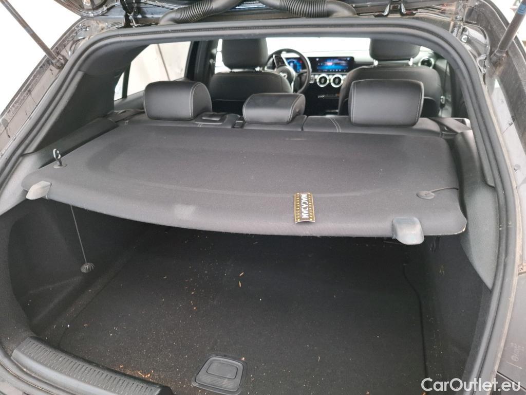  Mercedes  A-Klasse MERCEDES-BENZ Classe A Compact / 2018 / 5P / Berline A 180 d Business Line 8G-DCT #5