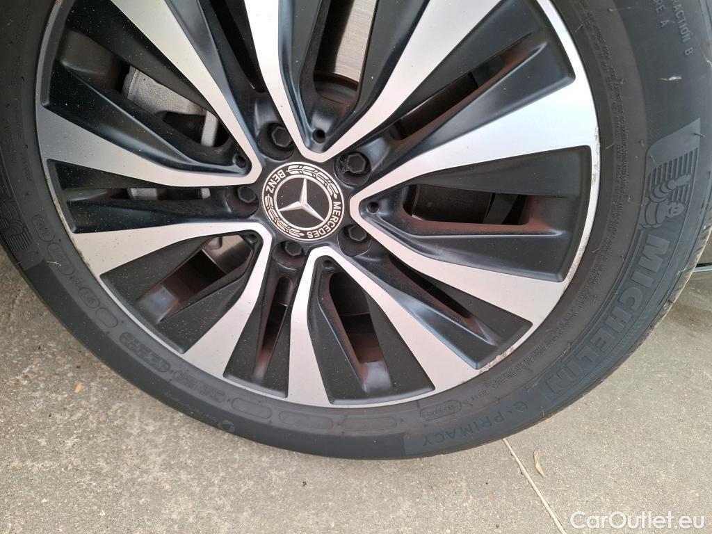  Mercedes  A-Klasse MERCEDES-BENZ Classe A Compact / 2018 / 5P / Berline A 250 e Business Line 8G-DCT #18