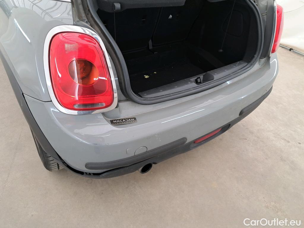  Mini  Cooper MINI Mini / 2014 / 5P / Berline  D 116 ch #16