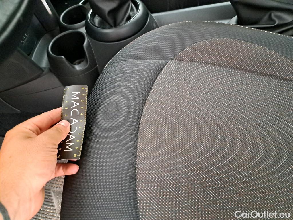  Mini  Cooper MINI Mini / 2014 / 5P / Berline  D 116 ch #61
