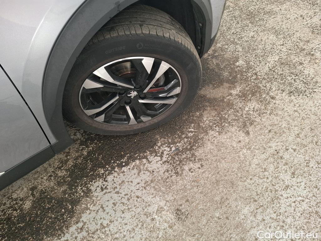  Peugeot  2008  Allure Business 1.5 HDi 130CV BVA8 E6d #10