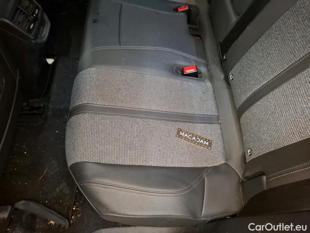  Peugeot  3008  Hybrid 225 Allure 1.6 Plug-In 225CV BVA8 E6d #39
