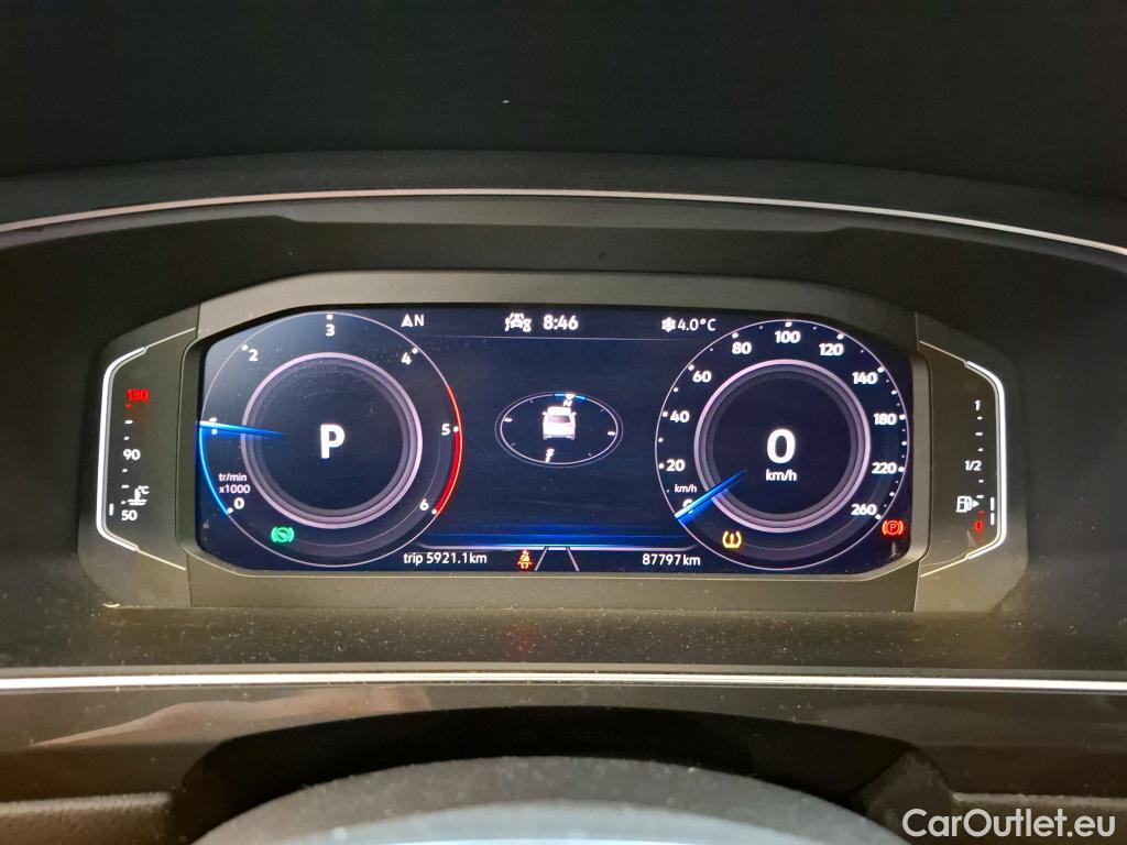  Volkswagen  Tiguan VOLKSWAGEN  Allspace / 2017 / 5P / SUV 2.0 TDI 150 DSG7 Carat #20