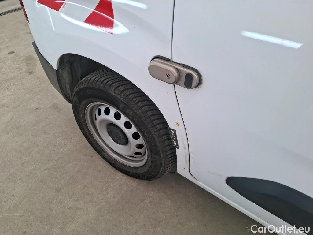  Citroen  Berlingo  Fourgon Worker M 1000 1.2 PureTech 130CV BVA8 E6d #35