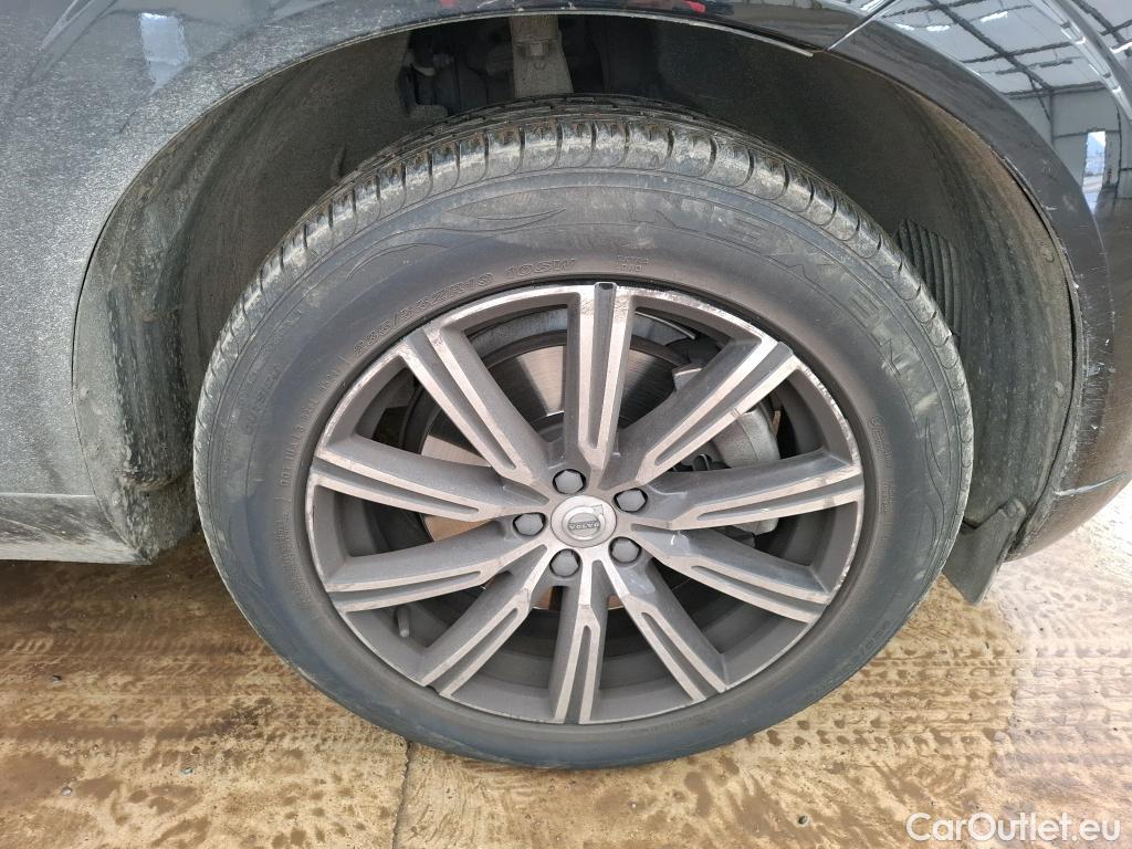  Volvo  XC60 VOLVO  / 2017 / 5P / SUV B4 197 Geartronic 8 Inscription #34