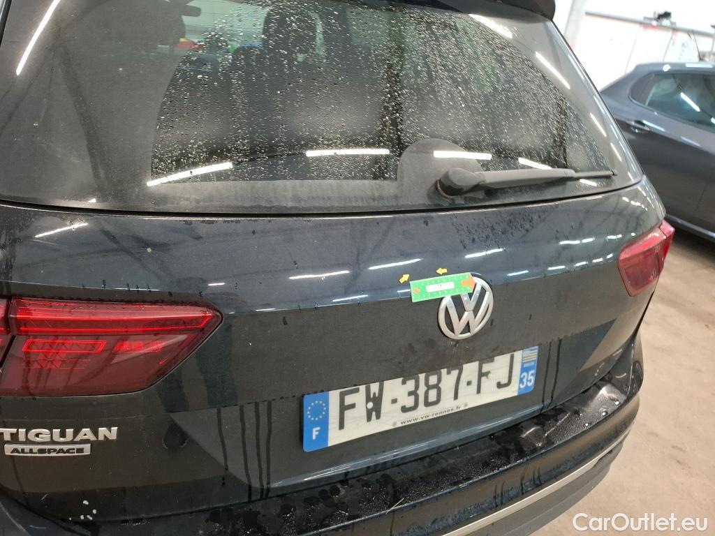  Volkswagen  Tiguan VOLKSWAGEN  Allspace / 2017 / 5P / SUV 2.0 TDI 150 DSG7 Carat #16
