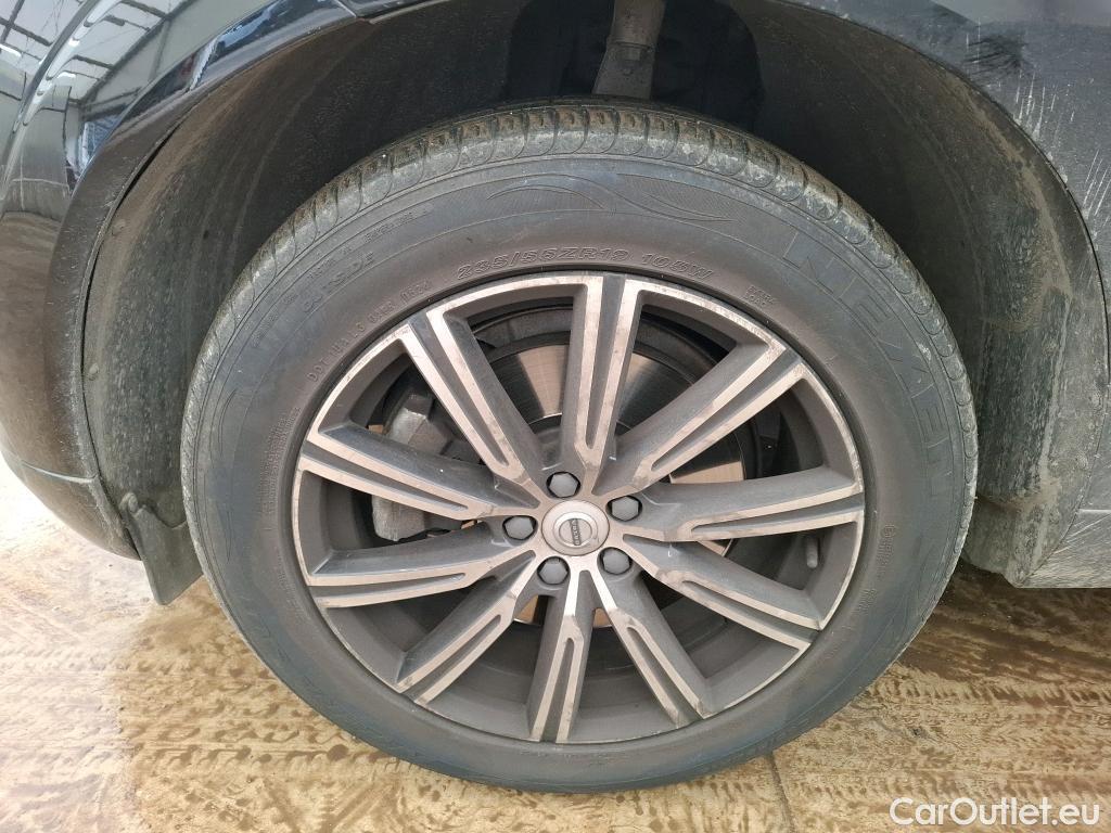  Volvo  XC60 VOLVO  / 2017 / 5P / SUV B4 197 Geartronic 8 Inscription #22